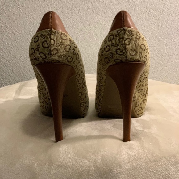 Guess logo peep toe high heels - Picture 3 of 3